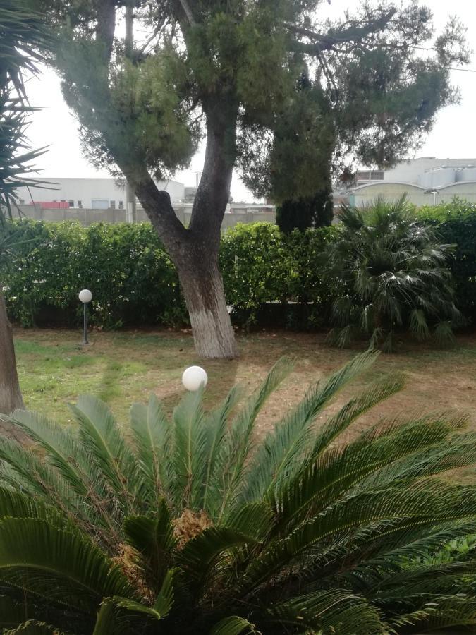 The Orange Groove Bed & Breakfast Bari Exterior foto