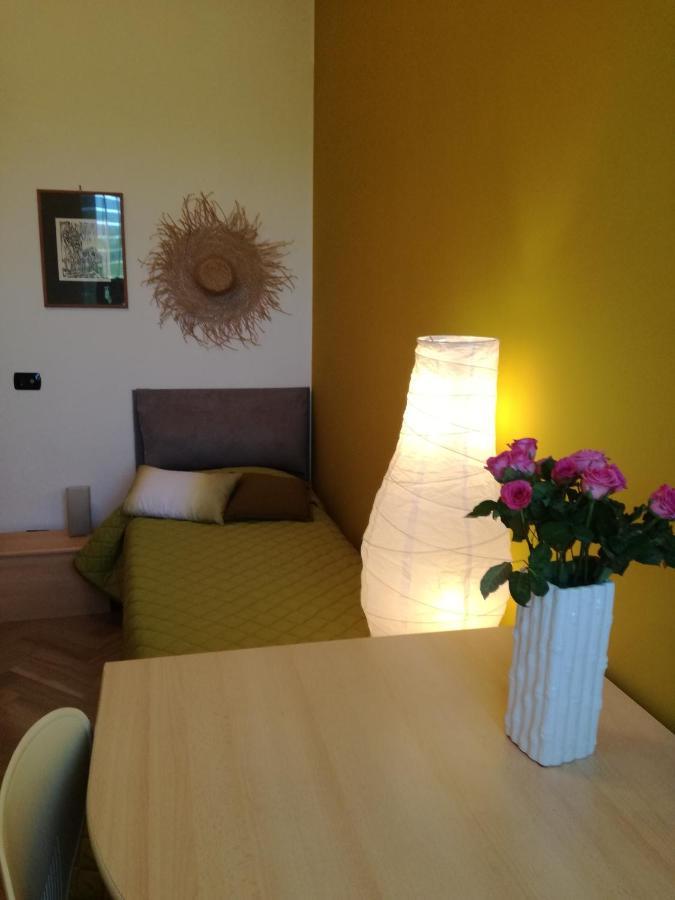 The Orange Groove Bed & Breakfast Bari Exterior foto