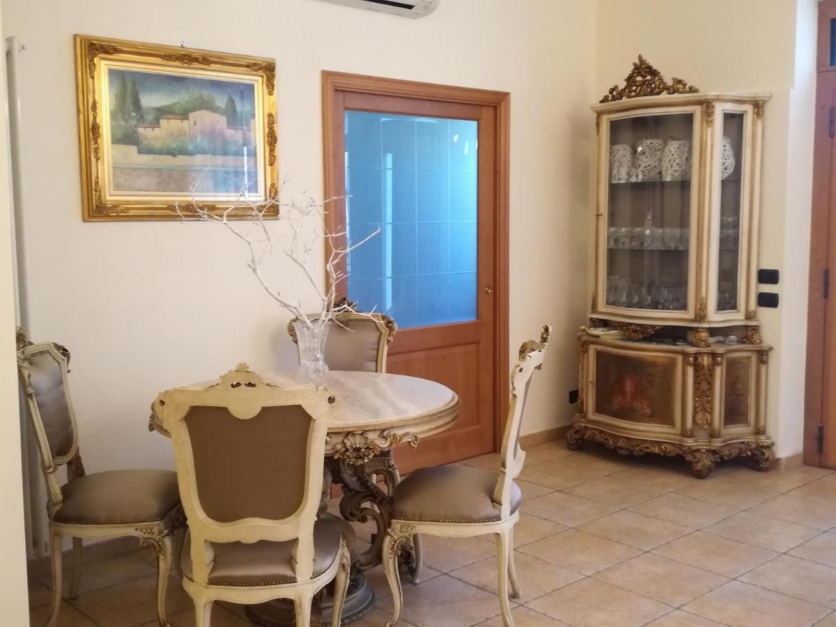 The Orange Groove Bed & Breakfast Bari Exterior foto