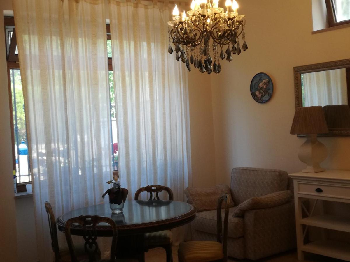 The Orange Groove Bed & Breakfast Bari Exterior foto
