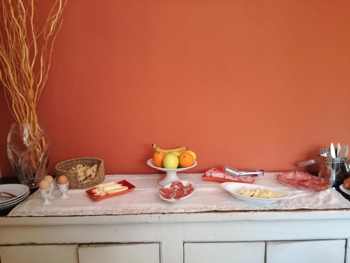 The Orange Groove Bed & Breakfast Bari Exterior foto